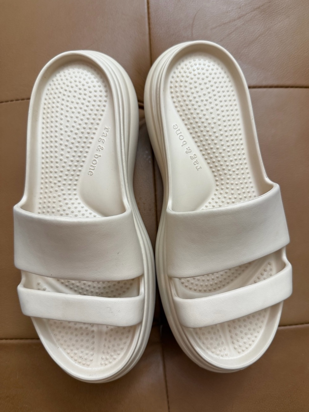 Brixley Rubber Slide Flatform Sandals - Picture 5 of 6
